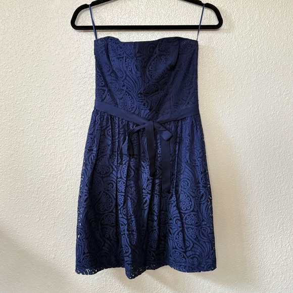 Trina Turk Navy Blue Lace Overlay Strapless Belted Mini Dress Size 2 - Picture 1 of 9